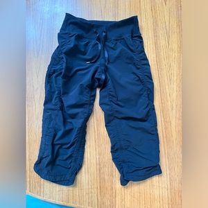 Zella - Capri Pants - Size 2